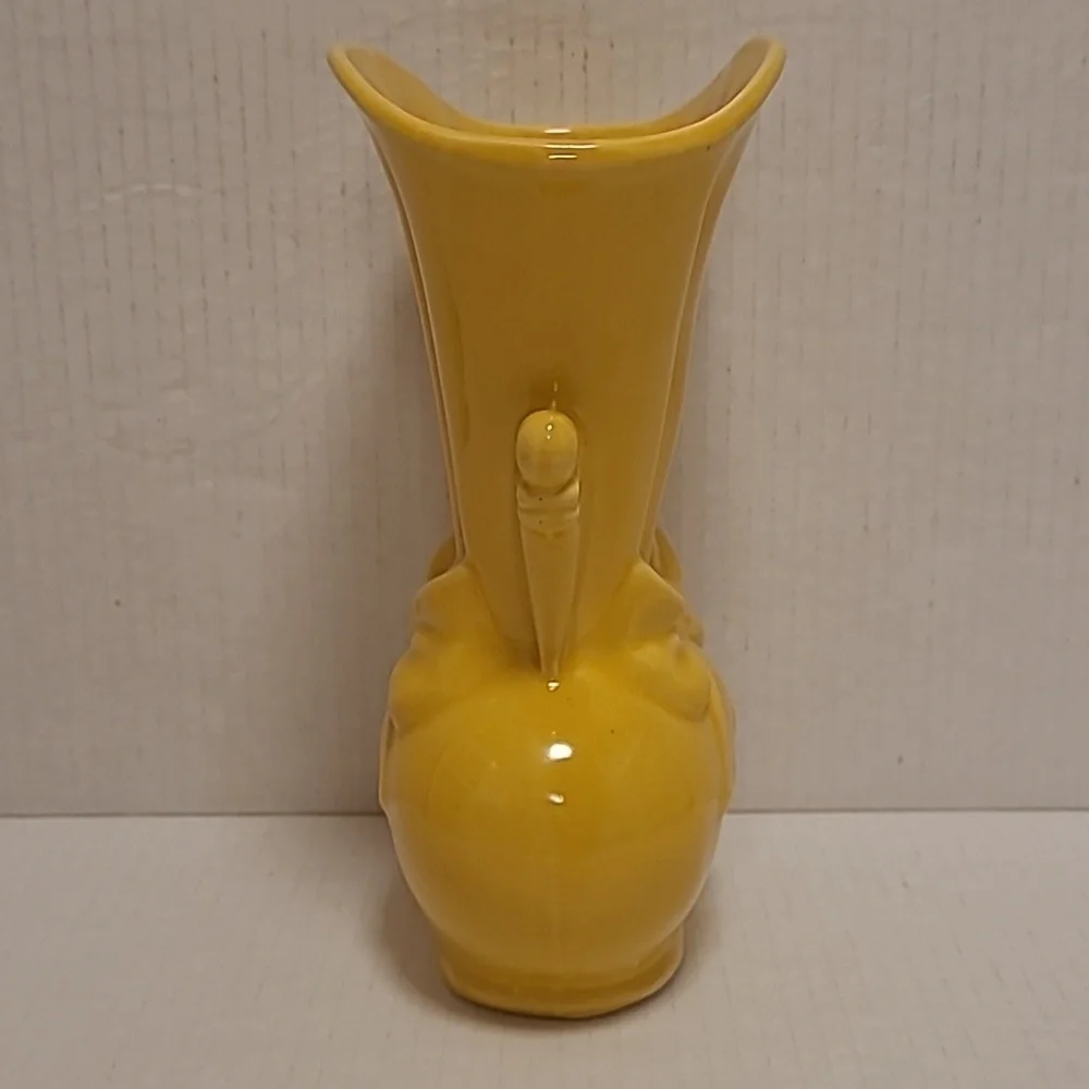 Beautiful Vintage USA Vase